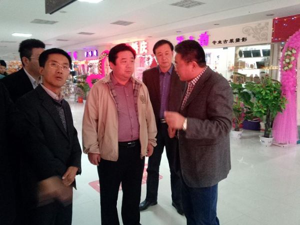 孙明高博士实地参观瑞成公司的商业地产