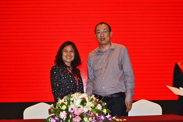 天成投资集团与许昌汇丰投资担保有限公司签署战略合作协议